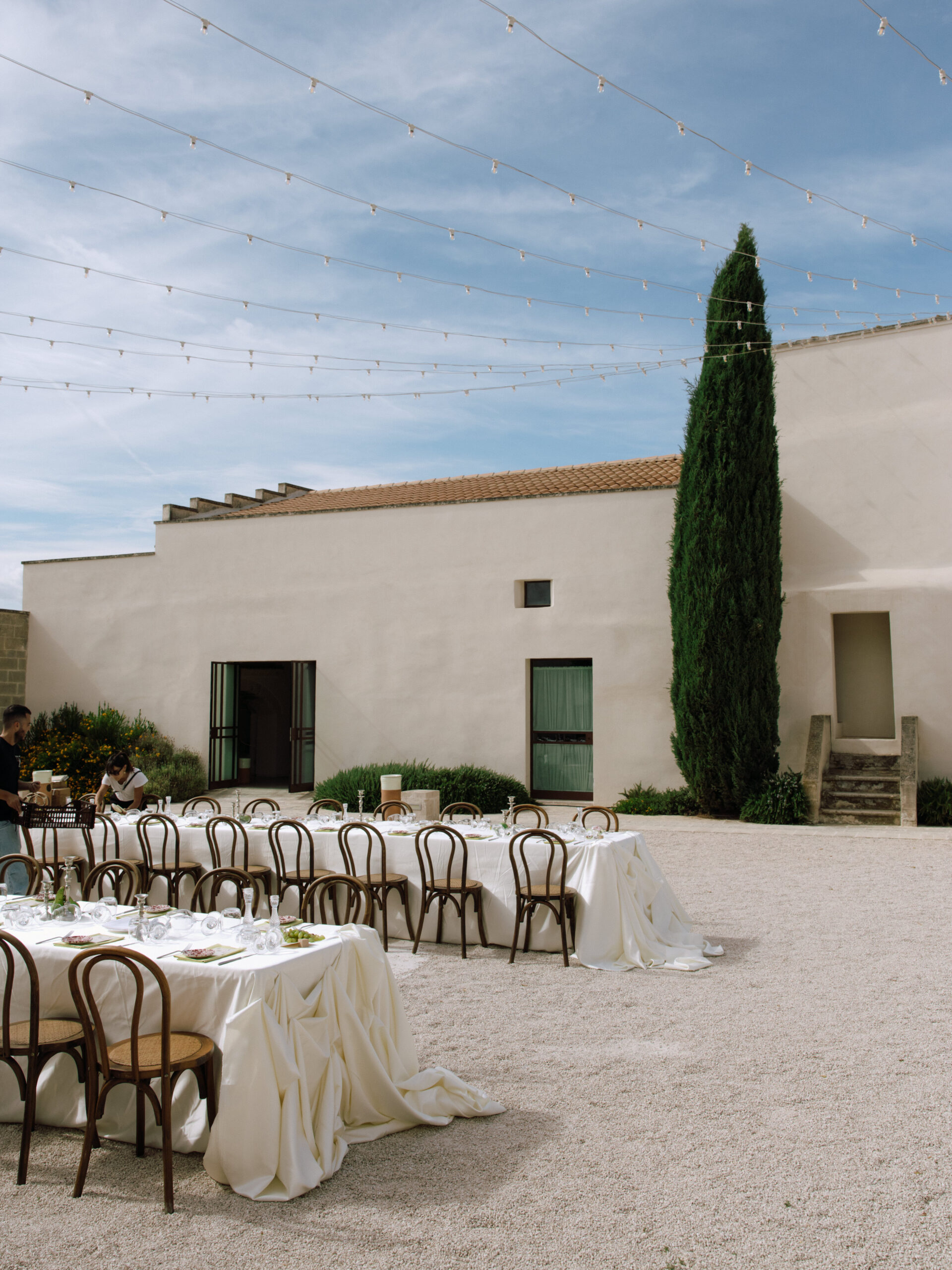 European destination wedding long table reception setup at Masseria Amastuola, Puglia, Italy — photography by Evelina Katarzyński