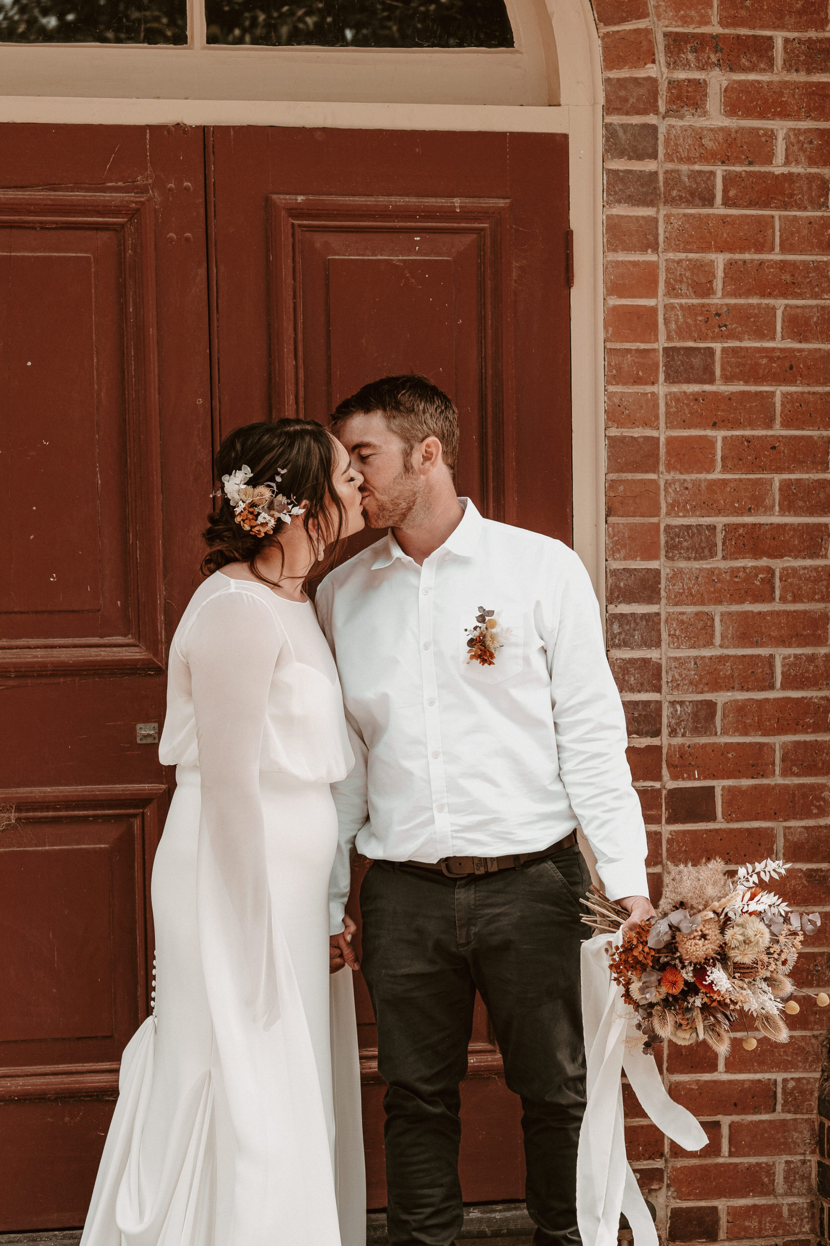 chelsea-dan-winehouse-rustic-adelaide-wedding-20201230-45.jpg